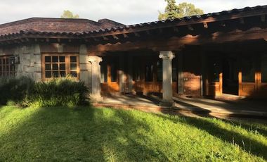 Residencia en renta en el Club de Golf los Encinos