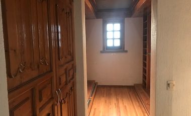 Residencia en renta en el Club de Golf los Encinos