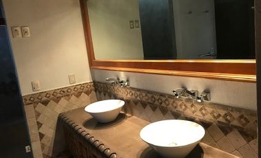 Residencia en renta en el Club de Golf los Encinos