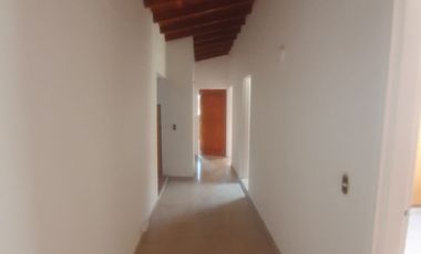 apartamento en arriendo en el carmelo. Cod A213096