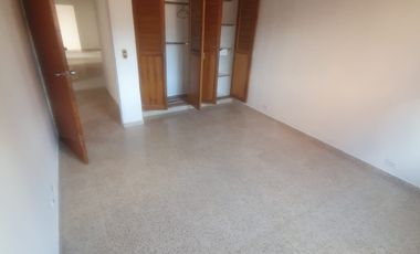 apartamento en arriendo en el carmelo. Cod A213096