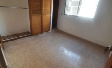apartamento en arriendo en el carmelo. Cod A213096
