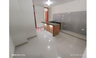 Se Alquila Minidepartamento En 3 Er Piso Urb. Derrama Magisterial