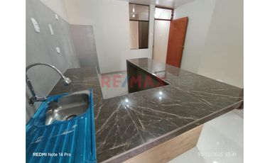 Se Alquila Minidepartamento En 3 Er Piso Urb. Derrama Magisterial