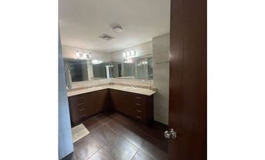 Se Vende Apartamento Amoblado, San Carlos