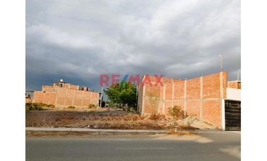 📍 UBICACIÓN:
El inmueble se encuentra ubicado en la 1era Etapa de la Urbanización La Planicie, Distrito 26 de Octubre, provincia de Piura. Cerca de l