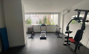 Alquiler de 2 ambientes con balcón y Amenities!