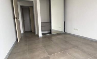 Alquiler de 2 ambientes con balcón y Amenities!