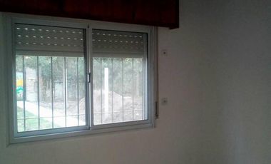 CASA EN ALQUILER EN PILAR , VILLA ROSA.-