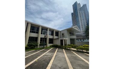 Alquiler de Casa Residencial / Comercial en San Francisco (MH)
