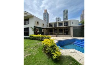 Alquiler de Casa Residencial / Comercial en San Francisco (MH)