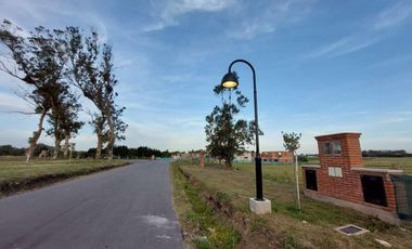 Lote. En Casonas del Haras. Oportunidad. Barrio Privado.