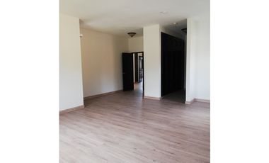 SEA CONFIABLE VENDE CASA EN ANTIGUA COSTA DEL ESTE NEGOCIABLE !!