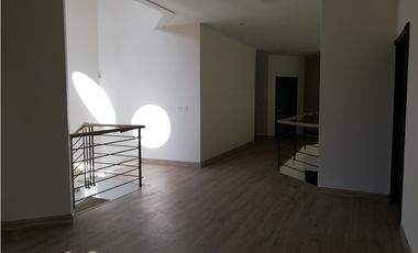 SEA CONFIABLE VENDE CASA EN ANTIGUA COSTA DEL ESTE NEGOCIABLE !!