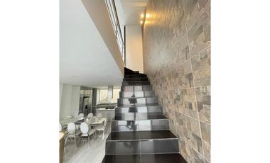 Maat vende Casa en Conjunto Cerrado-Villeta. $470 Millones