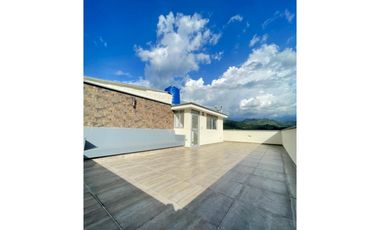 Maat vende Casa en Conjunto Cerrado-Villeta. $470 Millones