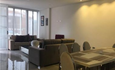 Maat vende Casa en Conjunto Cerrado-Villeta. $470 Millones