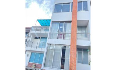 Maat vende Casa en Conjunto Cerrado-Villeta. $470 Millones