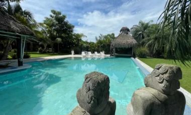 VENTA DE MANSIÓN - BUENAVENTURA.