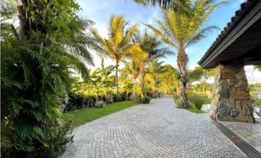 VENTA DE MANSIÓN - BUENAVENTURA.