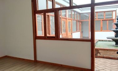 Casa Condell:  Oficinas Y Café en San Francisco de Limache