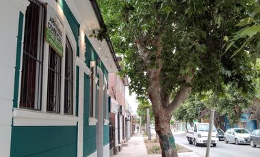 Casa Condell:  Oficinas Y Café en San Francisco de Limache