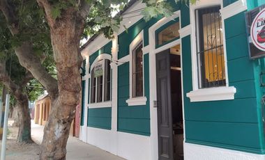 Casa Condell:  Oficinas Y Café en San Francisco de Limache
