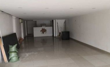 Se vende casa comercial en vía principal de avenida la Paz/ Betania