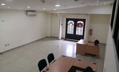 Se vende casa comercial en vía principal de avenida la Paz/ Betania