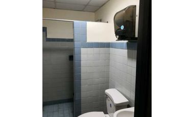 Se vende casa comercial en vía principal de avenida la Paz/ Betania