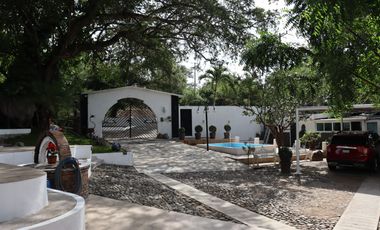 Quinta o Rancho en venta en Suchitlan, Colima