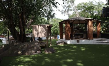 Quinta o Rancho en venta en Suchitlan, Colima