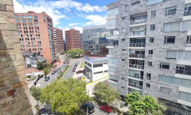 Departamento en renta de 4 dormitorios, con balcón  | Vista Privilegiada | La Coruña, Quito