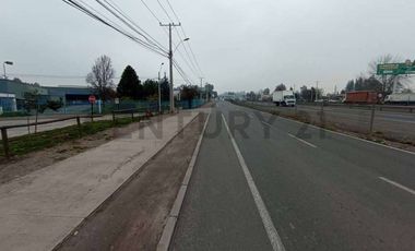Se arrienda terreno con galpón y container en Buin