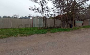 Se arrienda terreno con galpón y container en Buin