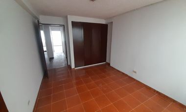 APARTAESTUDIO EN ARRIENDO CHIPRE