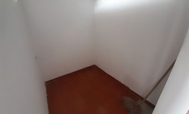 APARTAESTUDIO EN ARRIENDO CHIPRE