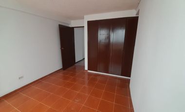 APARTAESTUDIO EN ARRIENDO CHIPRE