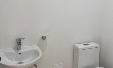 consultorio en arriendo/venta en cerritos. Cod V17209