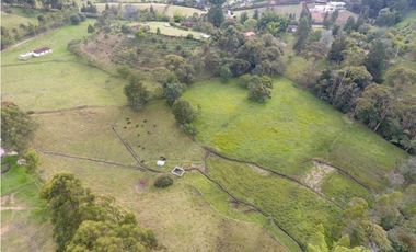 Venta Finca en el Carmen de Viboral sector Aguas Claras