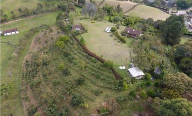 Venta Finca en el Carmen de Viboral sector Aguas Claras