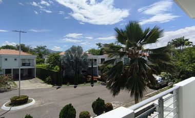 casa en venta en villa del rosario. Cod V31521