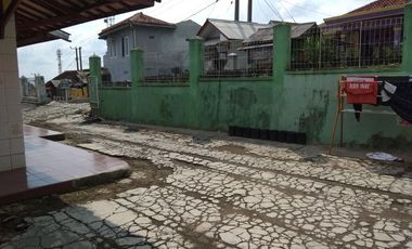HITUNG TANAH SAJA di pinggir jalan raya ciloa padalarang