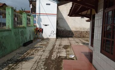 HITUNG TANAH SAJA di pinggir jalan raya ciloa padalarang