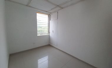 COD. 636 - SE ARRIENDA CASA LOCAL - BARRIO: LA FORD