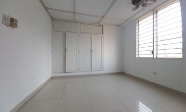 COD. 636 - SE ARRIENDA CASA LOCAL - BARRIO: LA FORD