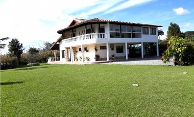 Venta finca en Carmen de Viboral, 1.280 mts, independiente