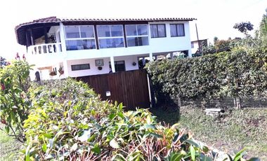 Venta finca en Carmen de Viboral, 1.280 mts, independiente