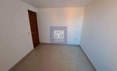 COD. 4502 - SE ARRIENDA APARTAMENTO - BARRIO: SOTOMAYOR