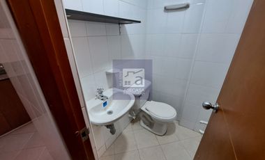 COD. 4502 - SE ARRIENDA APARTAMENTO - BARRIO: SOTOMAYOR
